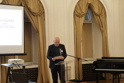 authenticity2025 01 8307 s