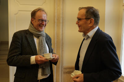 authenticity2025 01 8307 s