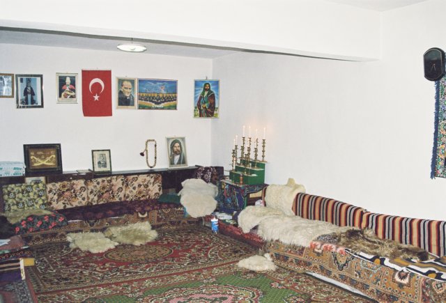bek_2003_274.jpg